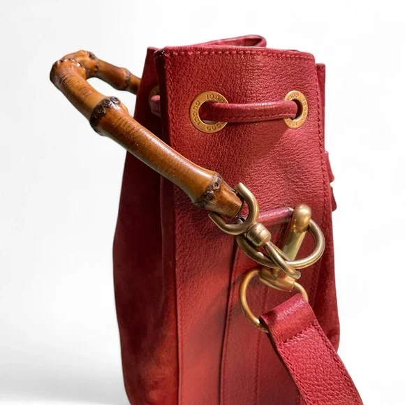 BLACK FRIDAY SALE Authentic Gucci Red Suede & Bamboo Handle Bucket Bag Crossbody - Picture 4 of 16